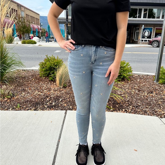 Judy Blue Denim - NEW Judy Blue Light Blue Star-Embroidered Women's Skinny Jeans